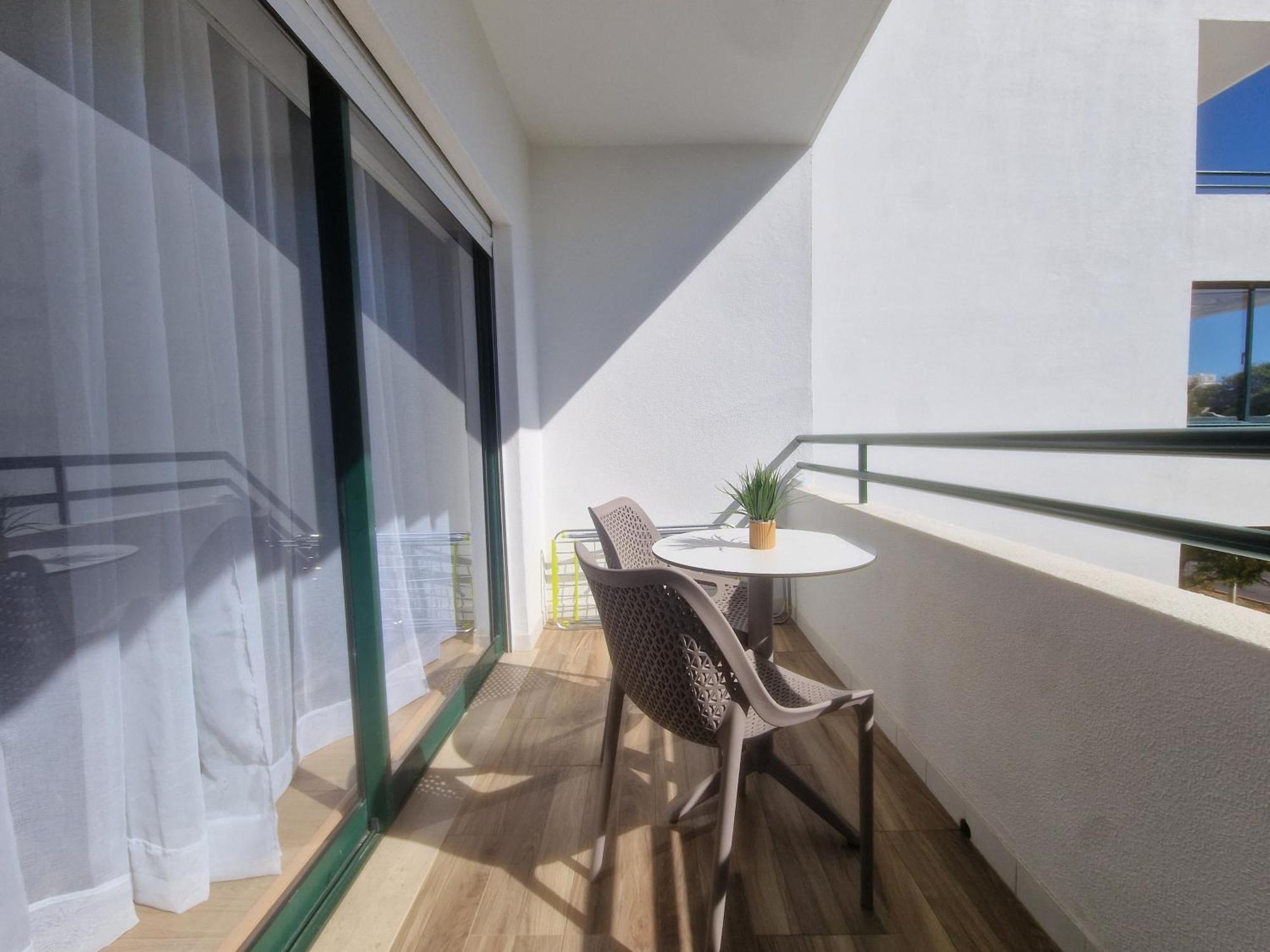 Avenida Mar 1 - Ar-Condicionado, Wifi E 200Mts Da Praia Quarteira Εξωτερικό φωτογραφία